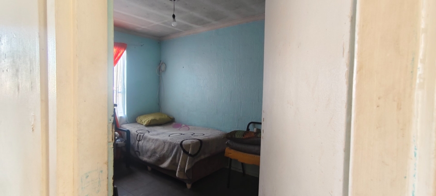 2 Bedroom Property for Sale in Lentegeur Western Cape